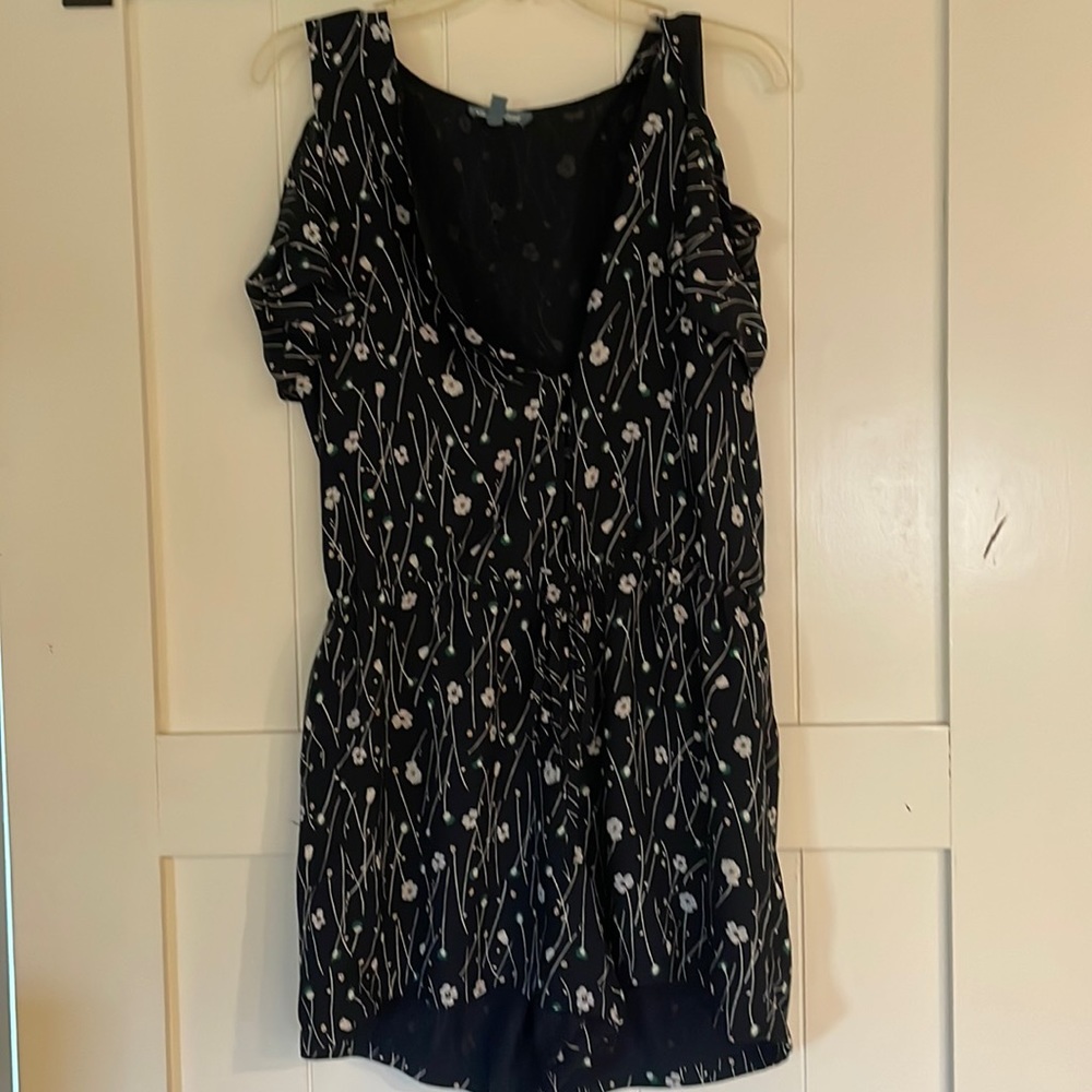 Flyer Bleve Cold Shoulder Romper